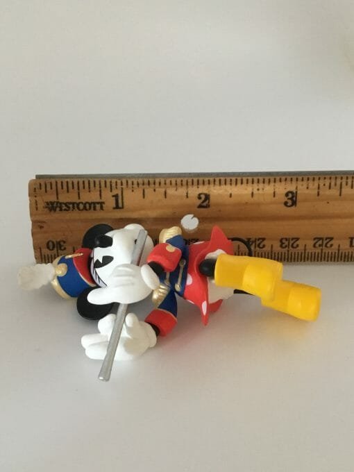 Vintage Walt Disney 1998 Hallmark Keepsake Ornament Disney's Minnie Plays The Flute T1665- Christmas tree ornament - Image 3