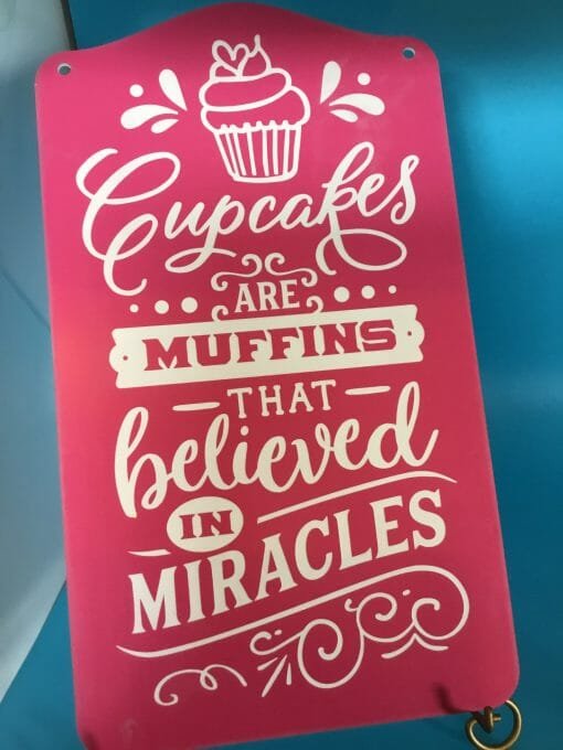 Cupcakes are muffins-Believe in miracles - Image 4