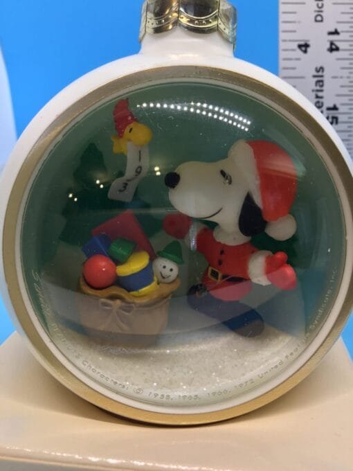 1983 Hallmark Keepsake - Snoopy & Peanuts Christmas Panorama Ornament