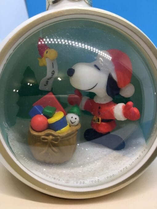 1983 Hallmark Keepsake - Snoopy & Peanuts Christmas Panorama Ornament - Image 2