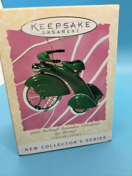 Hallmark Keepsake 1935 Steelcraft Streamline- Velocipede By Murray -Sidewalk Cruiser 1997 Die cast metal hanging ornament. - Image 3