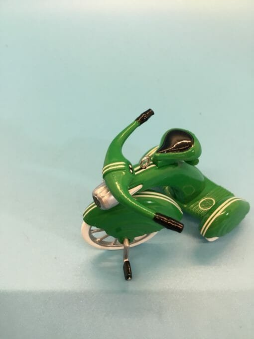 Hallmark Keepsake 1935 Steelcraft Streamline- Velocipede By Murray -Sidewalk Cruiser 1997 Die cast metal hanging ornament. - Image 8