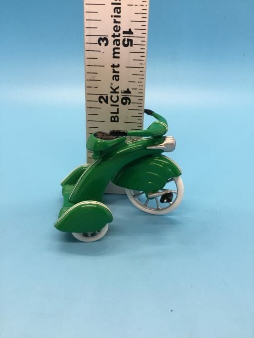 Hallmark Keepsake 1935 Steelcraft Streamline- Velocipede By Murray -Sidewalk Cruiser 1997 Die cast metal hanging ornament. - Image 13