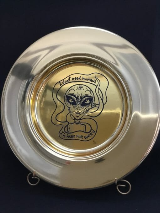 Smoke Arsenal Premium Rolling Tray - Stash -Alien needs- Gold rolling Tray UFO style- Round with lip - - Image 4