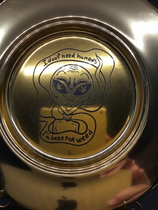 Smoke Arsenal Premium Rolling Tray - Stash -Alien needs- Gold rolling Tray UFO style- Round with lip - - Image 13