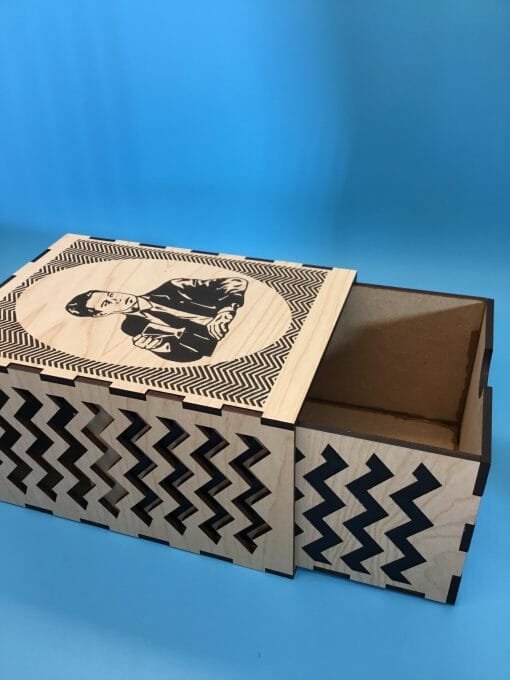 Twin Peaks -Dale Cooper Secret hand crafted Stash -storage Box- side illusion -Coffee cup Fans of David Lynch -Dale and a box - Image 7