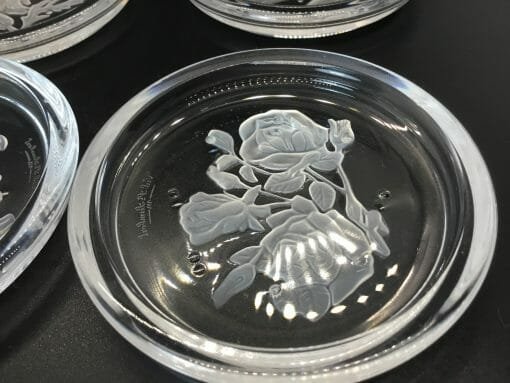 Vintage Val St Lambert - Crystal Flowered Coasters - Clear Embossed Flower beverage holders made of Crystal - Image 4