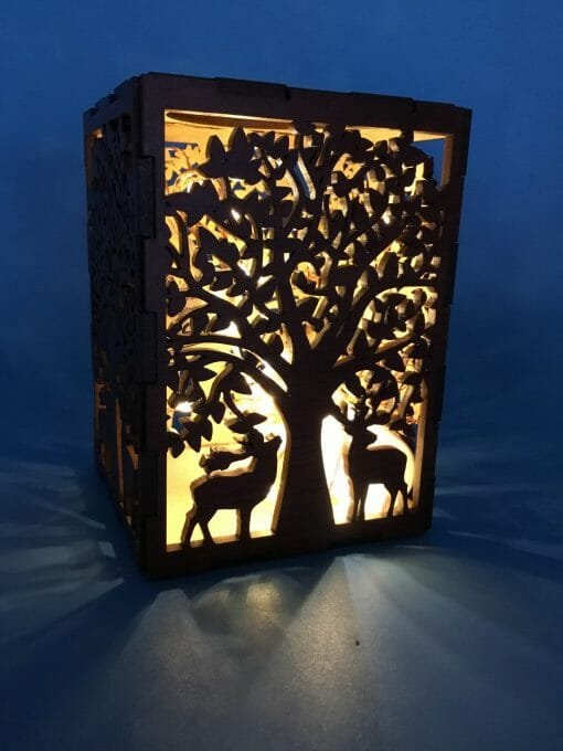 Tea light candle holder - Holographic wood with Wolves or deer scene - Fairy light for your Night life - Light up scene for your night light - Image 4