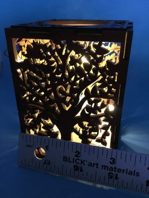 Tea light candle holder - Holographic wood with Wolves or deer scene - Fairy light for your Night life - Light up scene for your night light - Image 7