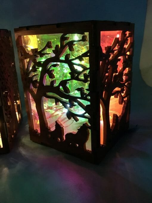 Tea light candle holder - Holographic wood with Wolves or deer scene - Fairy light for your Night life - Light up scene for your night light - Image 24