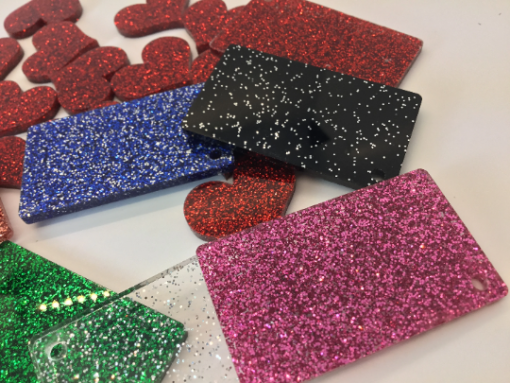 Glitter Acrylic Hearts Large set of 5 - Image 7