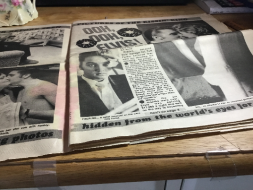 Midnight Globe - 1977- Elvis- Life after Death  Tribute to the King of Rock and Roll - Gossip to the stars- Entertainment /Starz - Image 6