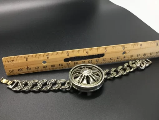 Vintage Spinner Centerpiece Bracelet - Image 10